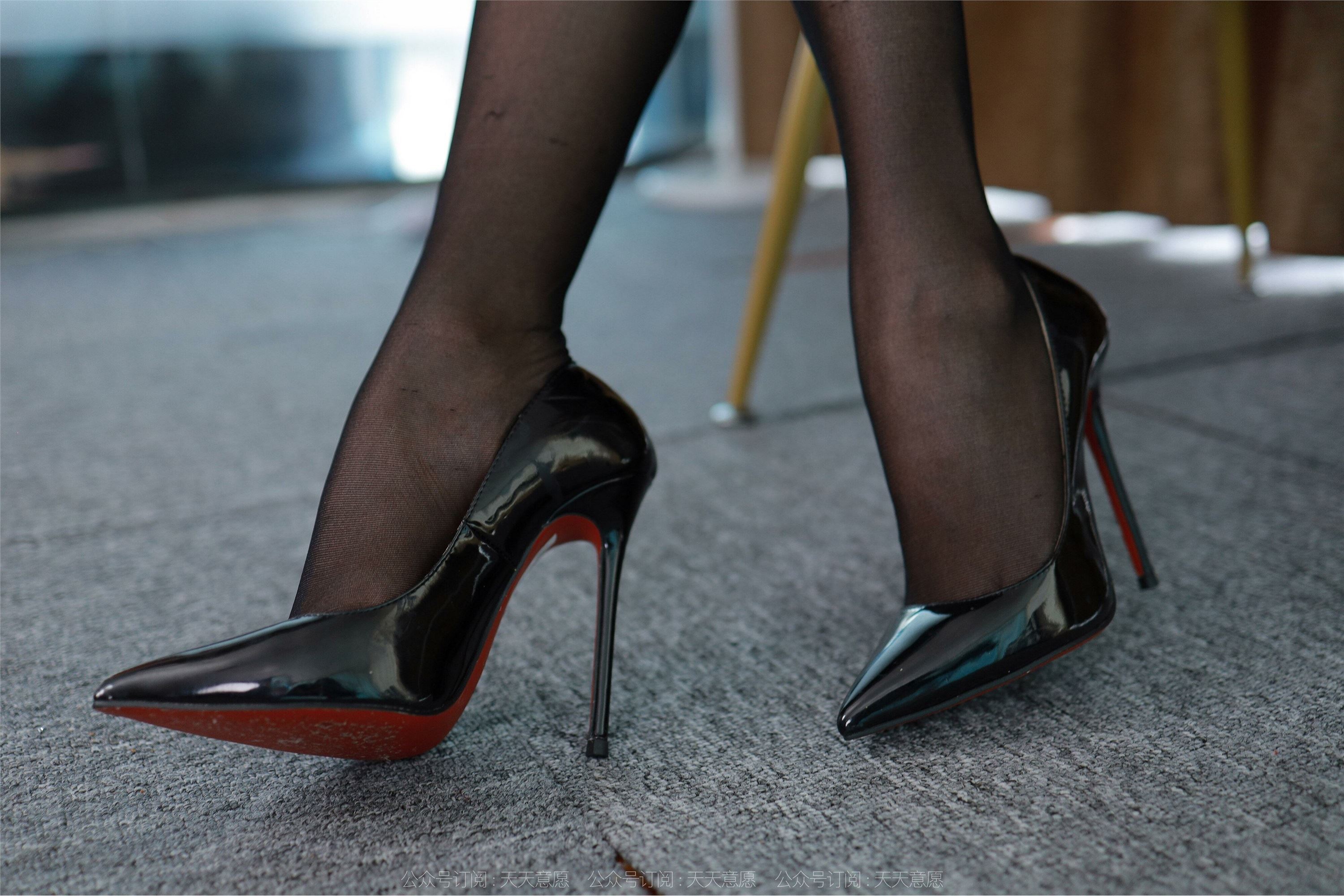 IESS异思趣向  2022.08.02 丝享家 1165：婉萍《嘿丝打字员》